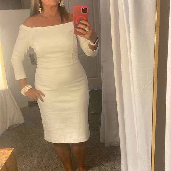 Boston Proper NWT 🆕 Off White/White off the shoulder lined fitted dress - Picture 2 of 7